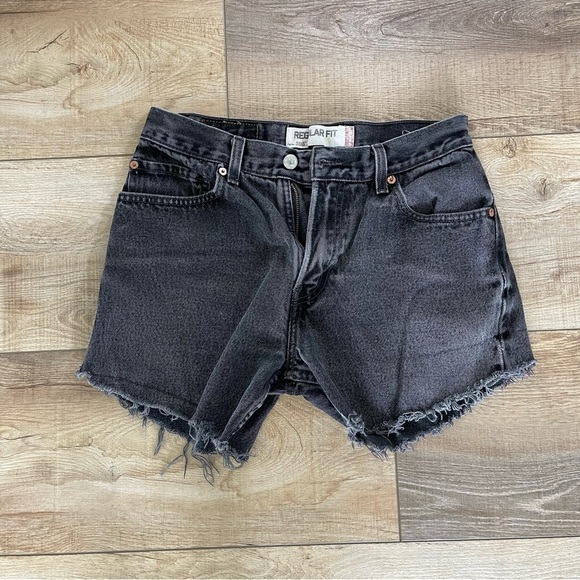 Levis Jeans Womens Size 505 Cut Offs Shorts Ripped - Picture 2 of 7